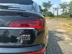 2021 Audi Q5L Sportback 40 TFSI Luxury, чёрный — фото 21