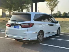 2024 Honda Elysion 2.0L e:HEV, белый — фото 5