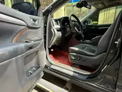 2021 Toyota Highlander 2.0T, чёрный — фото 4