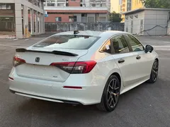 2023 Honda Civic 2.0L e:HEV Hybrid, белый — фото 13