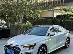 2023 Audi A3L Limousine 35 TFSI Fashion Sport, белый — фото 1