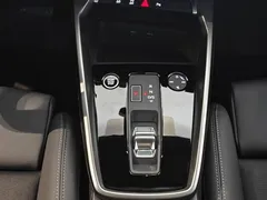 2023 Audi A3 Sportback 35 TFSI, зелёный — фото 6