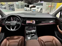 2022 Audi Q7 55 TFSI quattro S line Sport, чёрный — фото 5