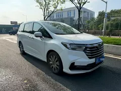 2022 Honda Odyssey 2.0L e:HEV, белый — фото 2