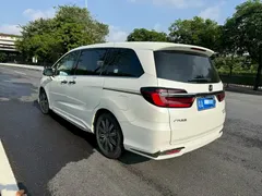 2022 Honda Odyssey 2.0L e:HEV, белый — фото 4