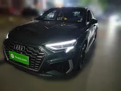 2023 Audi A3 Sportback 35 TFSI, зелёный — фото 1