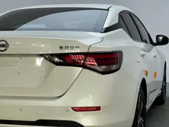 2021 Nissan Sylphy 1.6L XL CVT, белый — фото 26