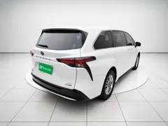 2021 Toyota Sienna 2.5L, белый — фото 4