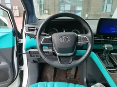 2021 Toyota Sienna 2.5L, белый — фото 6
