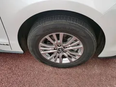 2021 Toyota Sienna 2.5L, белый — фото 24