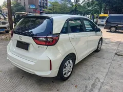 2021 Honda Fit 1.5L CVT Pro, белый — фото 4