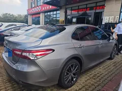 2021 Toyota Camry Hybrid 2.5HG Luxury — фото 2