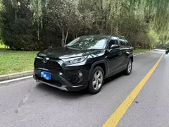 2023 Toyota RAV4 2.0L CVT Plus, чёрный — фото 1