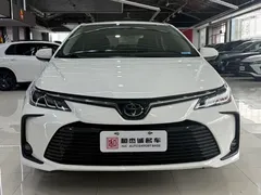 2021 Toyota Corolla 1.2T S-CVT, белый — фото 1