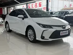 2021 Toyota Corolla 1.2T S-CVT, белый — фото 2