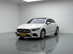 2021 Mercedes-Benz A-Class A 200 L, белый — фото 1