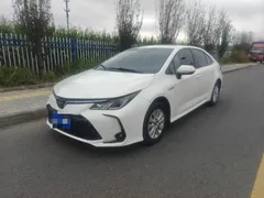 2022 Toyota Corolla 1.8L Hybrid E-CVT, белый — фото 1