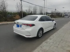 2022 Toyota Corolla 1.8L Hybrid E-CVT, белый — фото 4