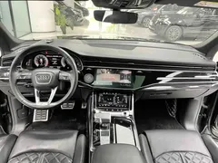 2022 Audi Q8 55 TFSI, чёрный — фото 4