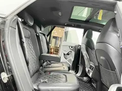 2022 Audi Q8 55 TFSI, чёрный — фото 7