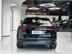 2022 Audi Q8 55 TFSI, чёрный — фото 12