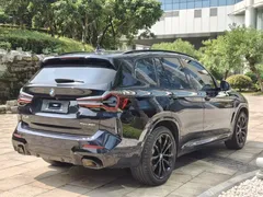 2023 BMW X3 Premium M Night Package, чёрный — фото 6