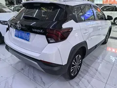 2022 Toyota Yaris L Zhixuan X 1.5L CVT Leading Plus, белый — фото 6