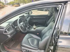 2023 Toyota Camry 2.0G Luxury, чёрный — фото 3