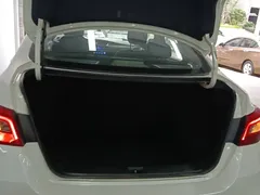 2022 Nissan Sylphy 1.6XE CVT, белый — фото 19