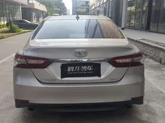 2021 Toyota Camry 2.0G Luxury — фото 8