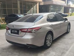 2021 Toyota Camry 2.0G Luxury — фото 9