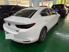 2022 Mazda 3 2.0L AT, белый — фото 2