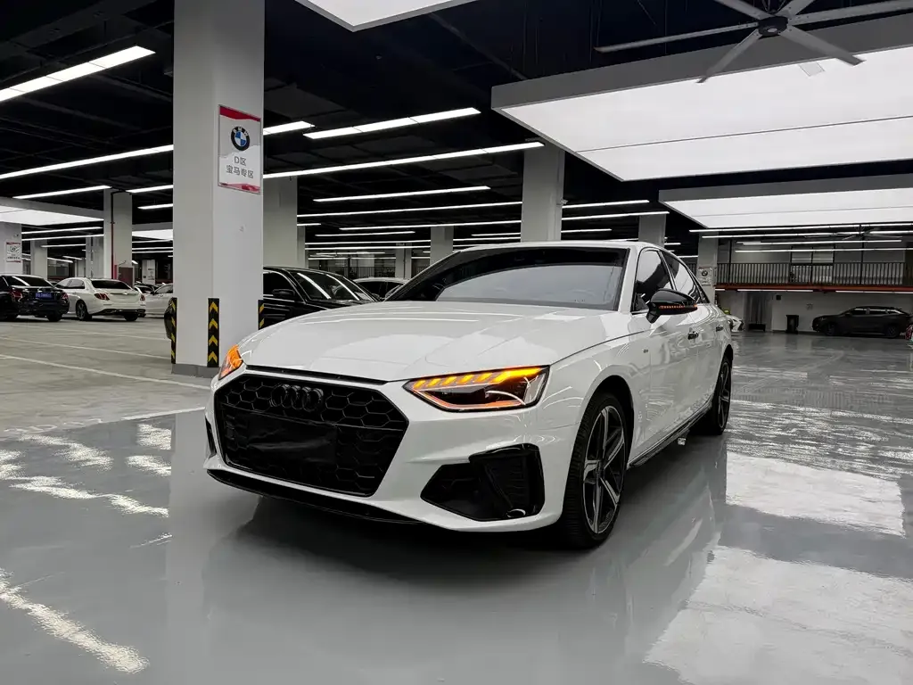 2022 Audi A4L 40 TFSI Luxury Sport