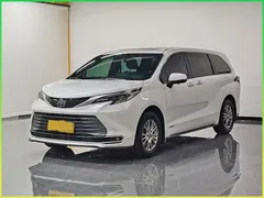 2021 Toyota Sienna 2.5L Hybrid Premium, белый — фото 1