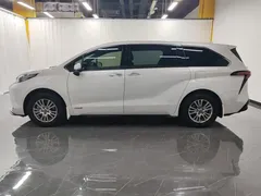 2021 Toyota Sienna 2.5L Hybrid Premium, белый — фото 3