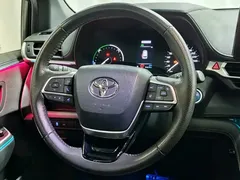 2021 Toyota Sienna 2.5L Hybrid Premium, белый — фото 15