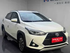 2022 Toyota Yaris L Zhixuan X 1.5L CVT Luxury Plus, белый — фото 3