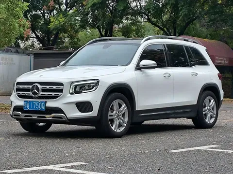 2021 Mercedes-Benz GLB 200