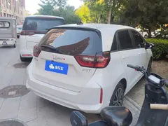 2023 Honda Fit 1.5L CVT, белый — фото 3