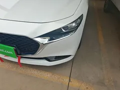 2021 Mazda 3 2.0L, белый — фото 24