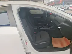 2021 Mazda 3 2.0L, белый — фото 25