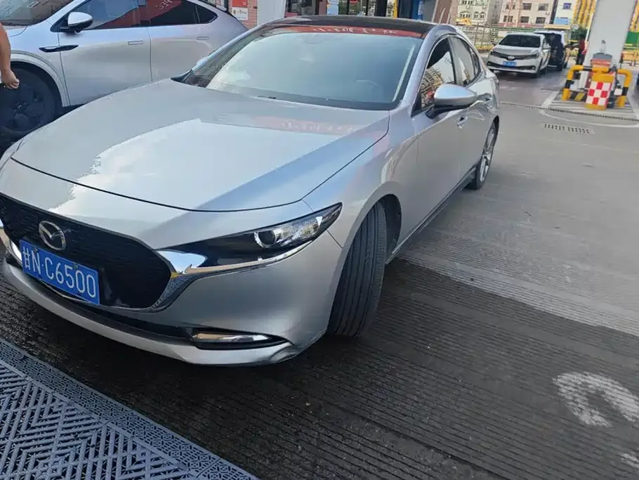 2020 Mazda 3 2.0L