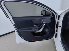 2022 Mercedes-Benz A-Class A 200 L, белый — фото 7