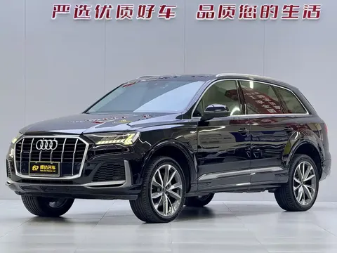 2021 Audi Q7 55 TFSI quattro S line Sport