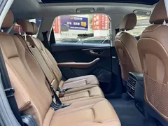 2021 Audi Q7 55 TFSI quattro S line Sport, чёрный — фото 3