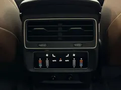 2021 Audi Q7 55 TFSI quattro S line Sport, чёрный — фото 5