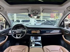 2021 Audi Q7 55 TFSI quattro S line Sport, чёрный — фото 7