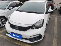 2021 Honda Fit 1.5L CVT, белый — фото 1
