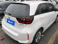 2021 Honda Fit 1.5L CVT, белый — фото 3