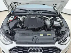 2022 Audi A4L 40 TFSI, белый — фото 10